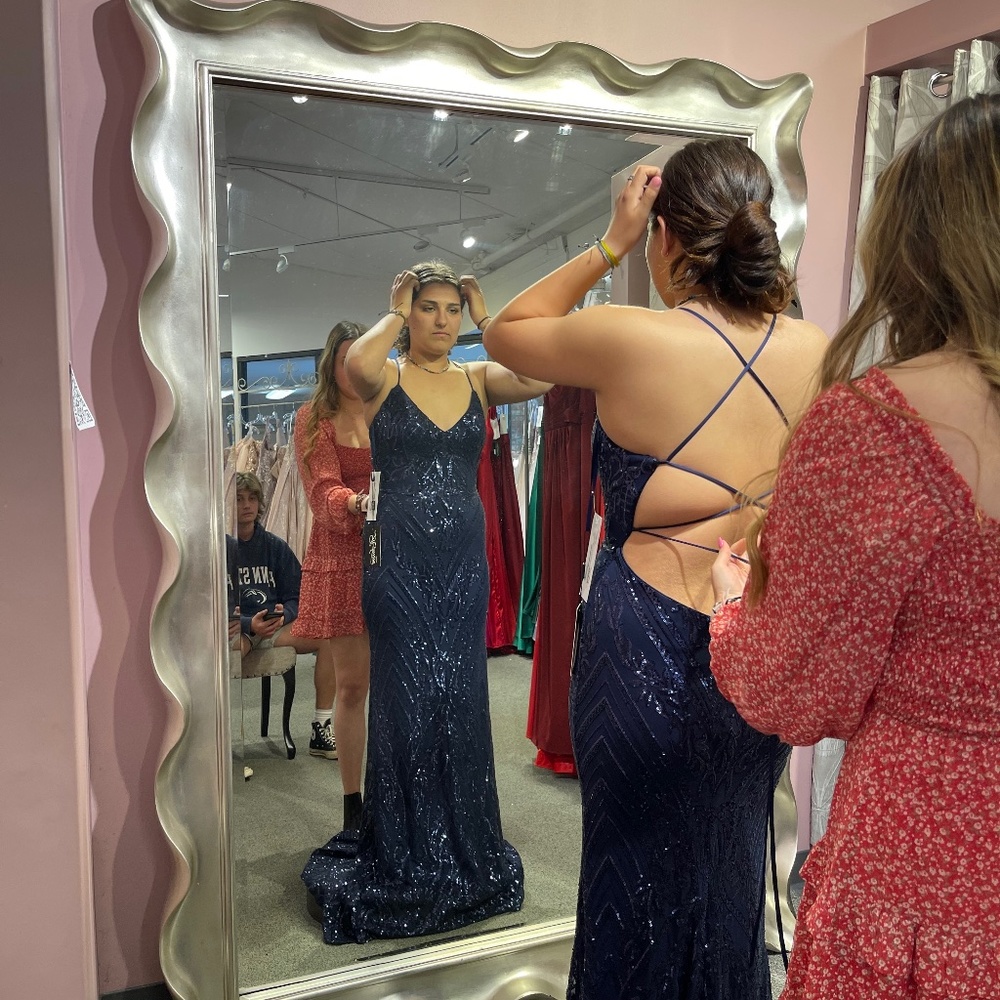 Beautiful gown never worn!
